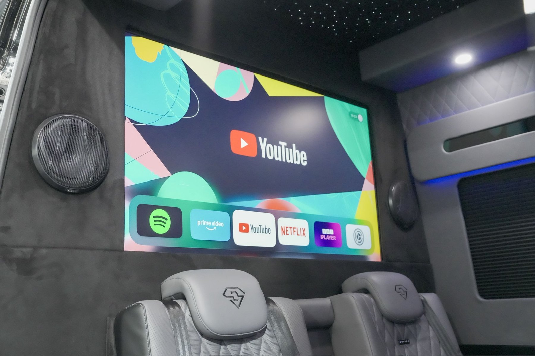 Entertainment screen with streaming apps and starlight headliner